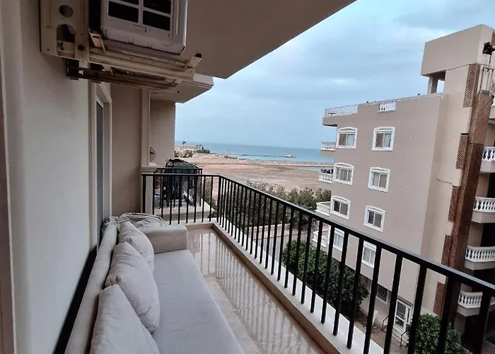 Comfortable Near The Sea Apartman