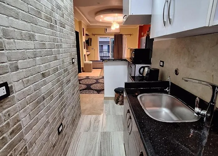 Apartman Comfortable Near The Sea Gurdaka