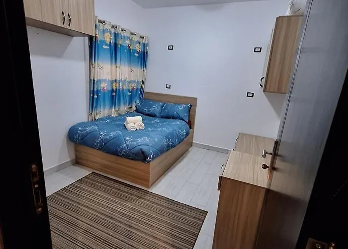 Comfortable Near The Sea Apartman Gurdaka