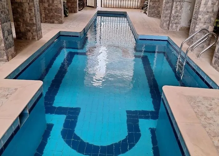 Comfortable Near The Sea Apartman *